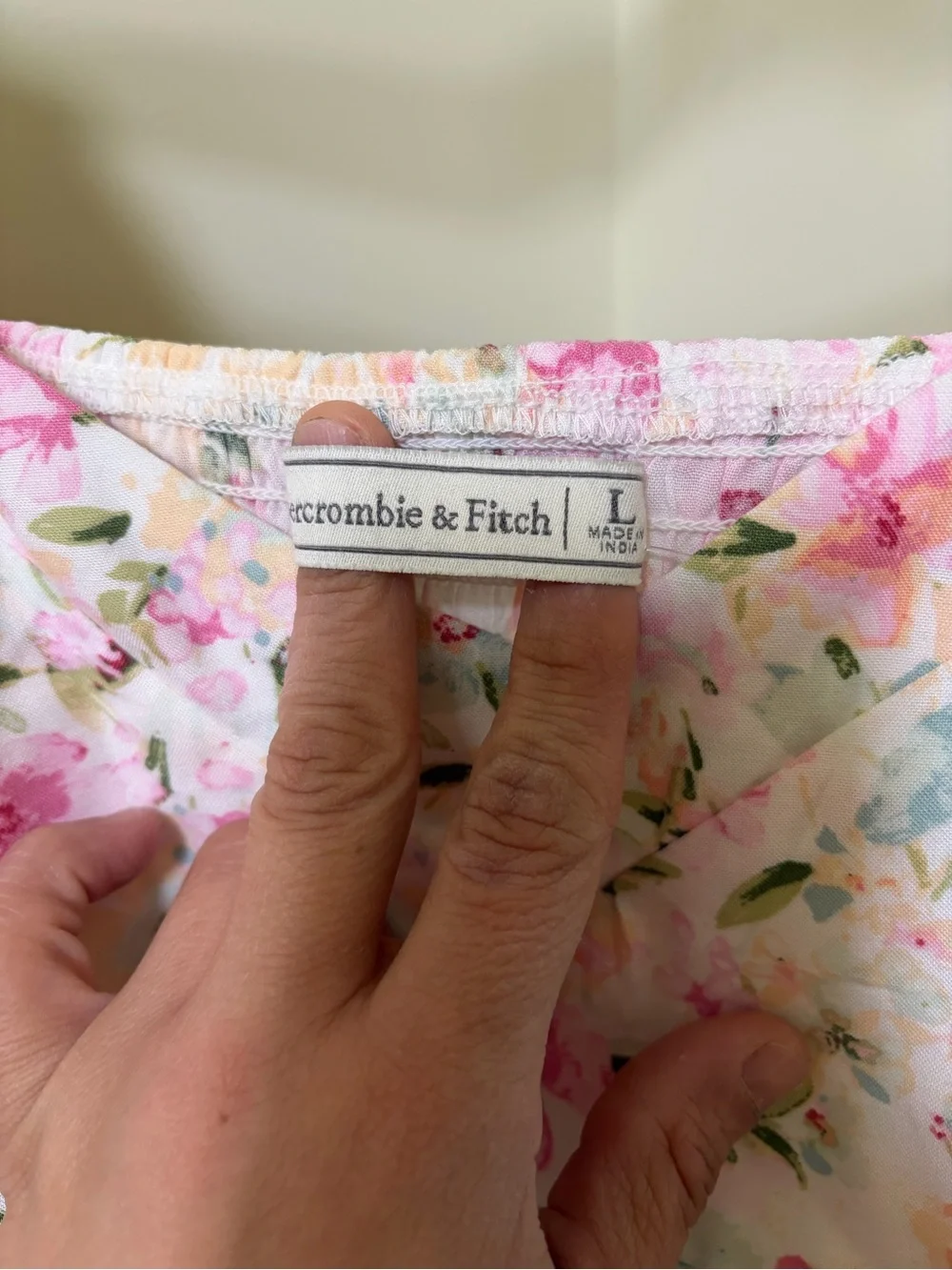 Abercrombie & Fitch pink pastel floral pattern  puff sleeves sweetheart top L